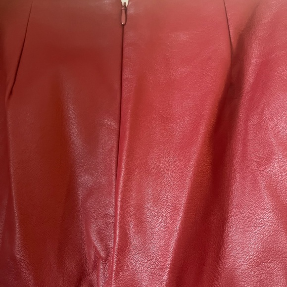 Eloquii- Red faux leather mini skirt-Size 18 - Picture 6 of 6